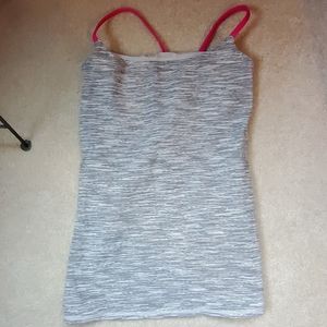 Lululemon fitness tank size 4/6